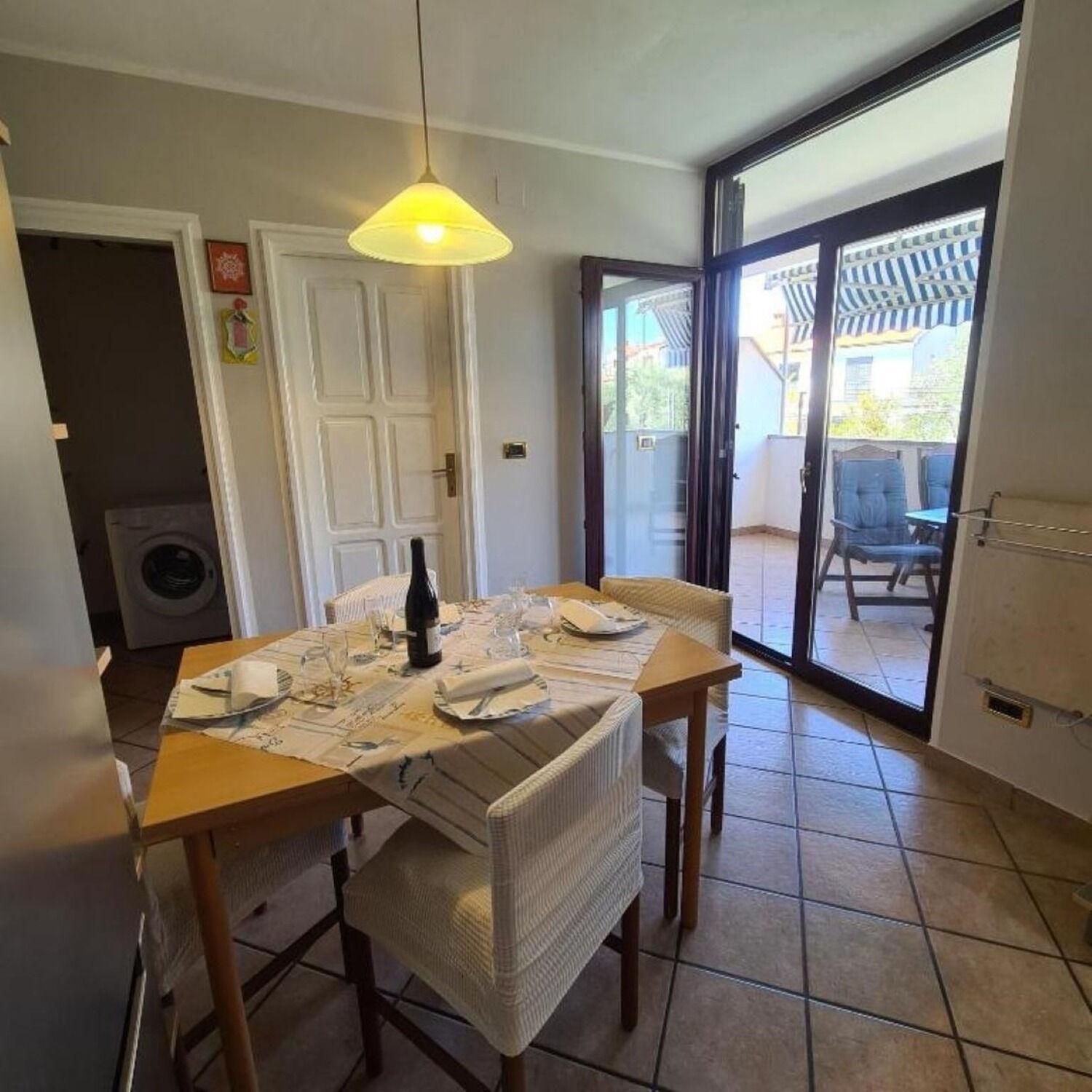 Apartments Berto - 500M To The Beach 罗维尼 外观 照片