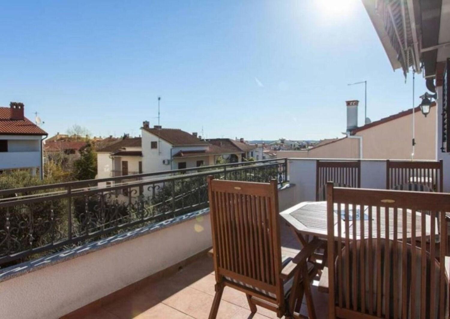 Apartments Berto - 500M To The Beach 罗维尼 外观 照片