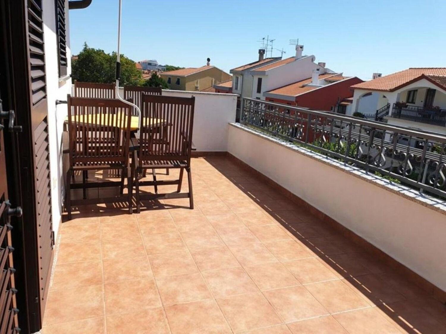 Apartments Berto - 500M To The Beach 罗维尼 外观 照片