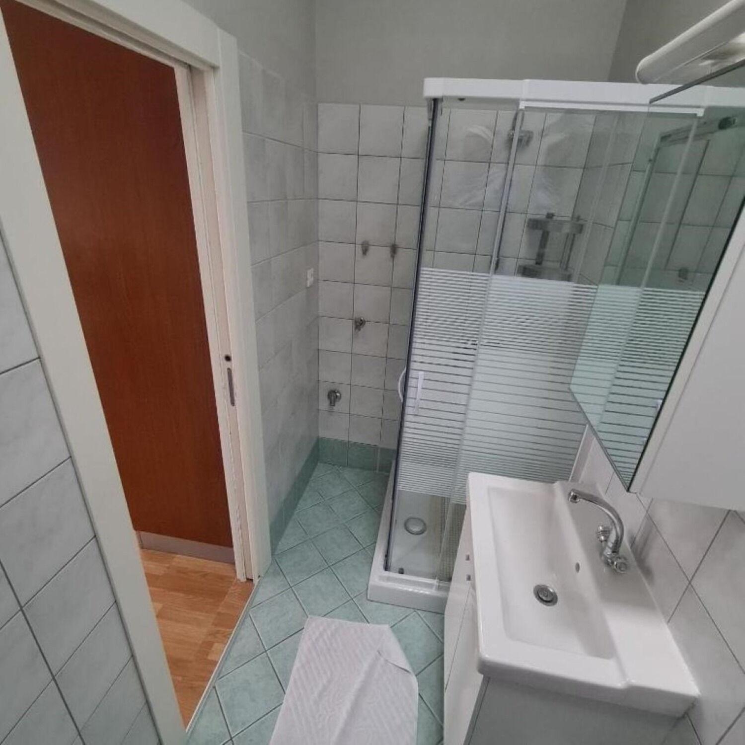 Apartments Berto - 500M To The Beach 罗维尼 外观 照片